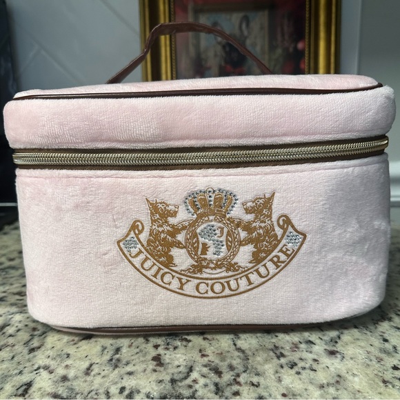 Juicy Couture Handbags - NWOT juicy couture travel case